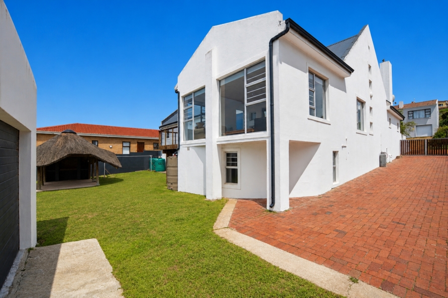 4 Bedroom Property for Sale in Yzerfontein Western Cape